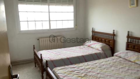 EDIFICIO CON GRAN POTENCIAL EN SAN VICENTE DO GROVE