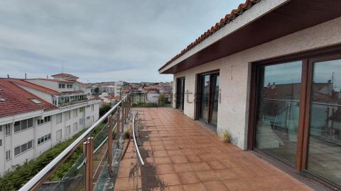 CHALET DE PIEDRA EN CONSTRUCCION ZONA CARABUXEIRA - SANXENXO