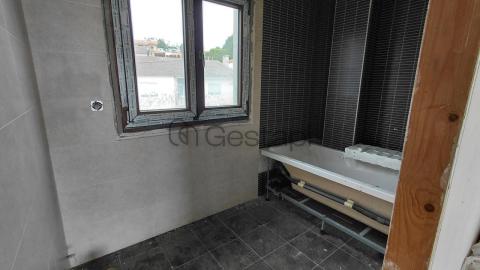 CHALET DE PIEDRA EN CONSTRUCCION ZONA CARABUXEIRA - SANXENXO