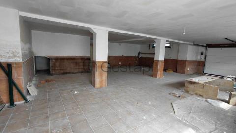 CHALET DE PIEDRA EN CONSTRUCCION ZONA CARABUXEIRA - SANXENXO