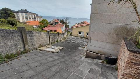 CHALET DE PIEDRA EN CONSTRUCCION ZONA CARABUXEIRA - SANXENXO