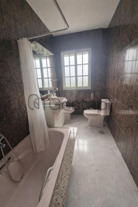 CASA UNIFAMILIAR EN MONTALVO SANXENXO