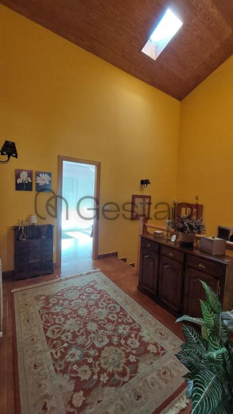 CHALET ADOSADO EN MIRAFLORES SANXENXO