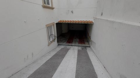 PLAZAS DE GARAJE EN C/ CASTELAO SANXENXO