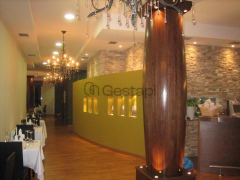 LOCAL RESTAURANTE EN PONTECESURES