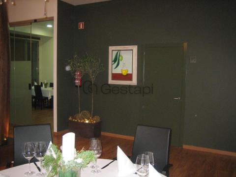 LOCAL RESTAURANTE EN PONTECESURES