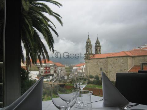 LOCAL RESTAURANTE EN PONTECESURES