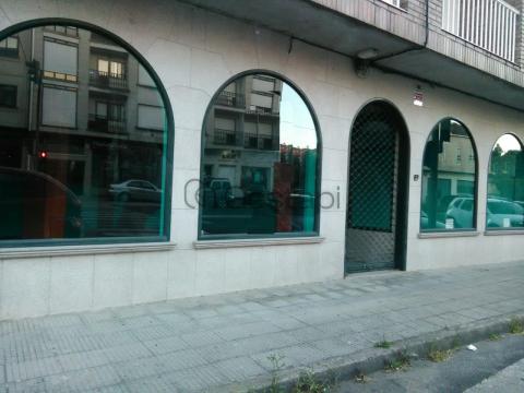 LOCAL COMERCIAL EN PUENTECESURES
