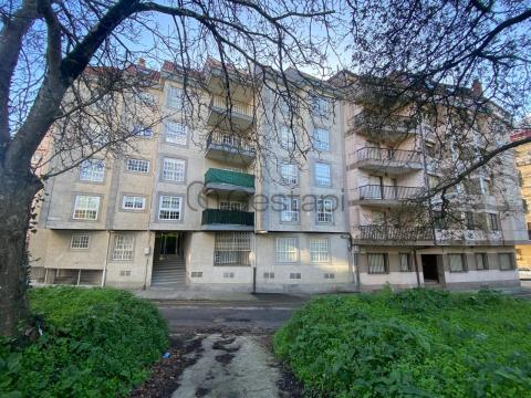 PISO 3 HABITACIONES C/ VIGO