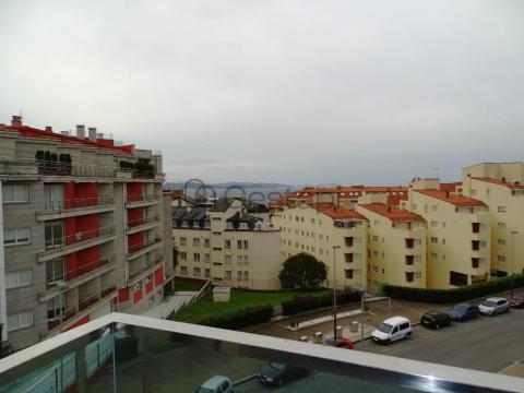 AMPLIO Y LUMINOSO PISO EN SANXENXO - CALLE PROGRESO