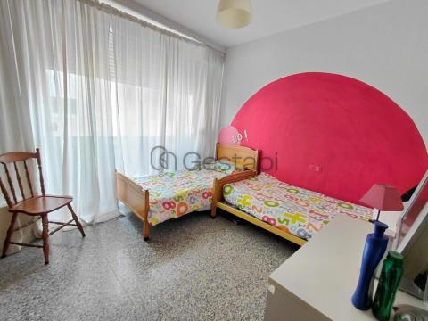 Piso 5 Habitaciones en la Playa de Silgar