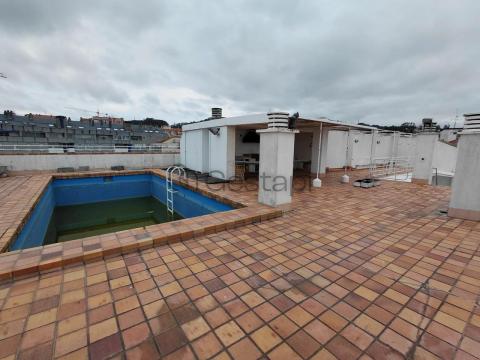 ATICO CON PISCINA EN SANXENXO