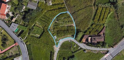 FINCA EDIFICABLE EN BORDONES - ENTORNO RURAL A UN PASO DEL MAR